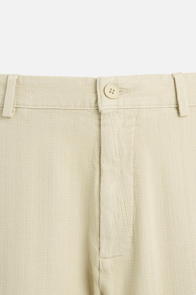 TEXTURED CHINO PANTS
