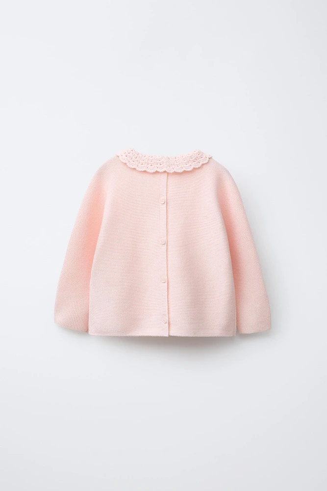 PULL EN MAILLE COL CROCHET