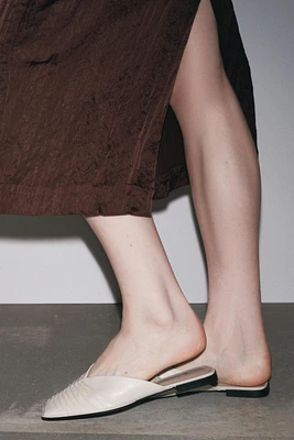 GATHERED LEATHER MULES