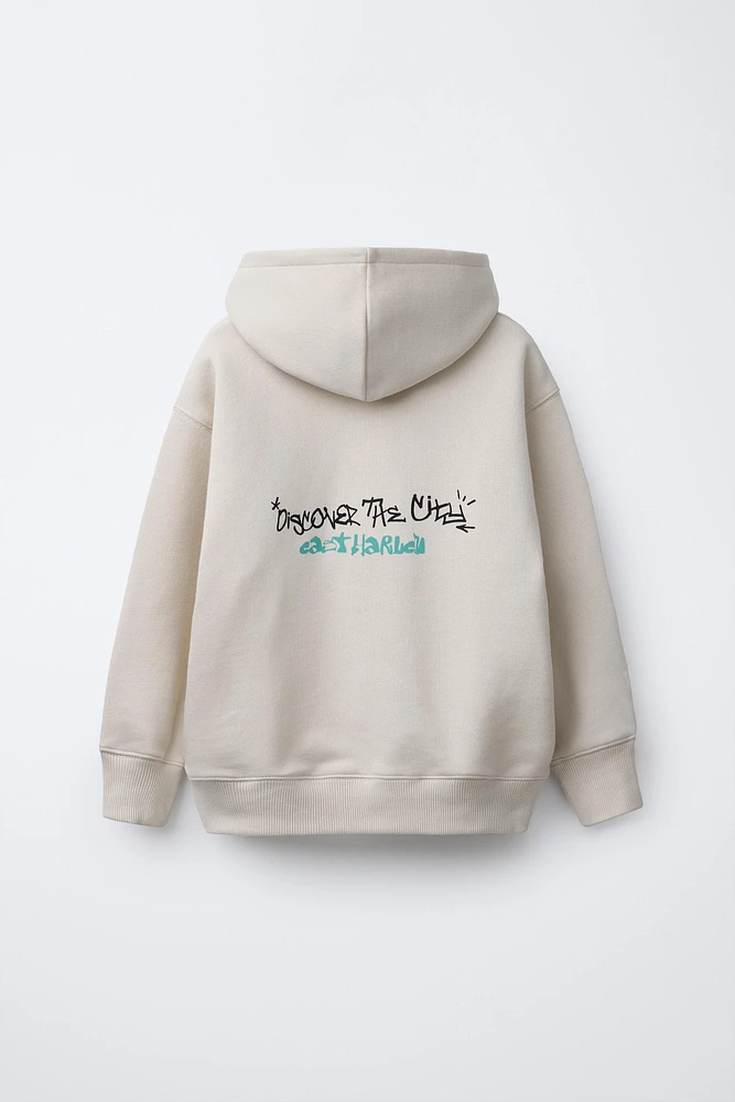 SWEATSHIRT WITH RAISED PRINT