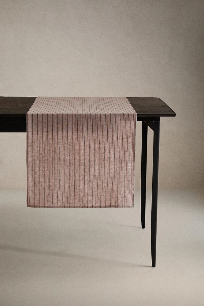 STRIPED LINEN TABLE RUNNER