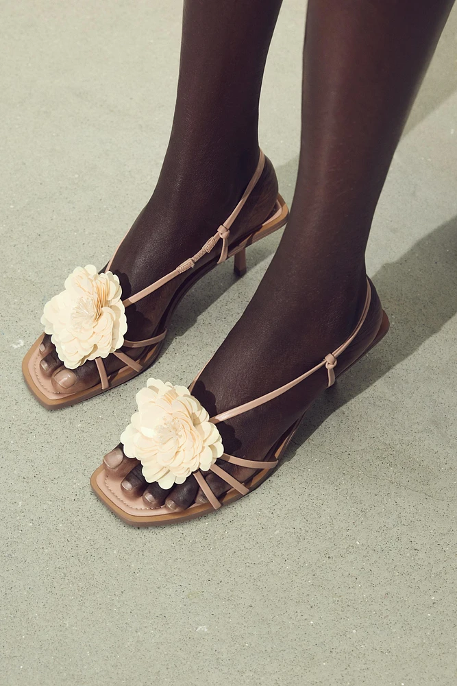 SANDALES À TALONS FLEUR