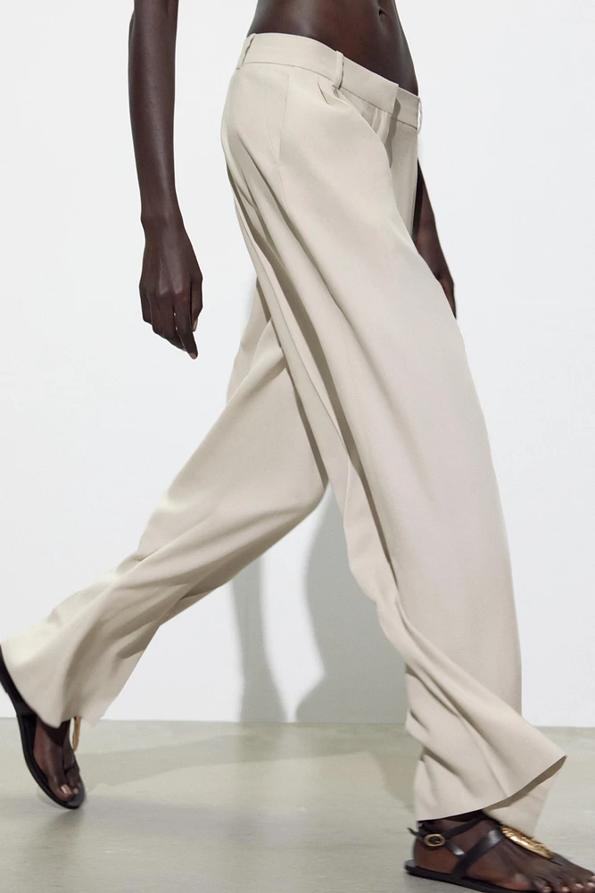 PLEATED WIDE LEG PANTS