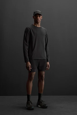 LONG SLEEVE PERFORATED T-SHIRT