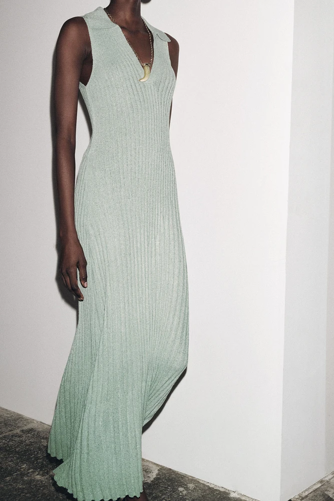 ROBE LONGUE EN MAILLE COUPÉE