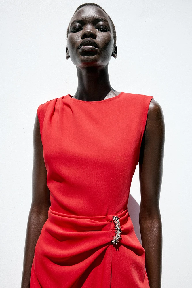 ROBE MI-LONGUE FINITIONS