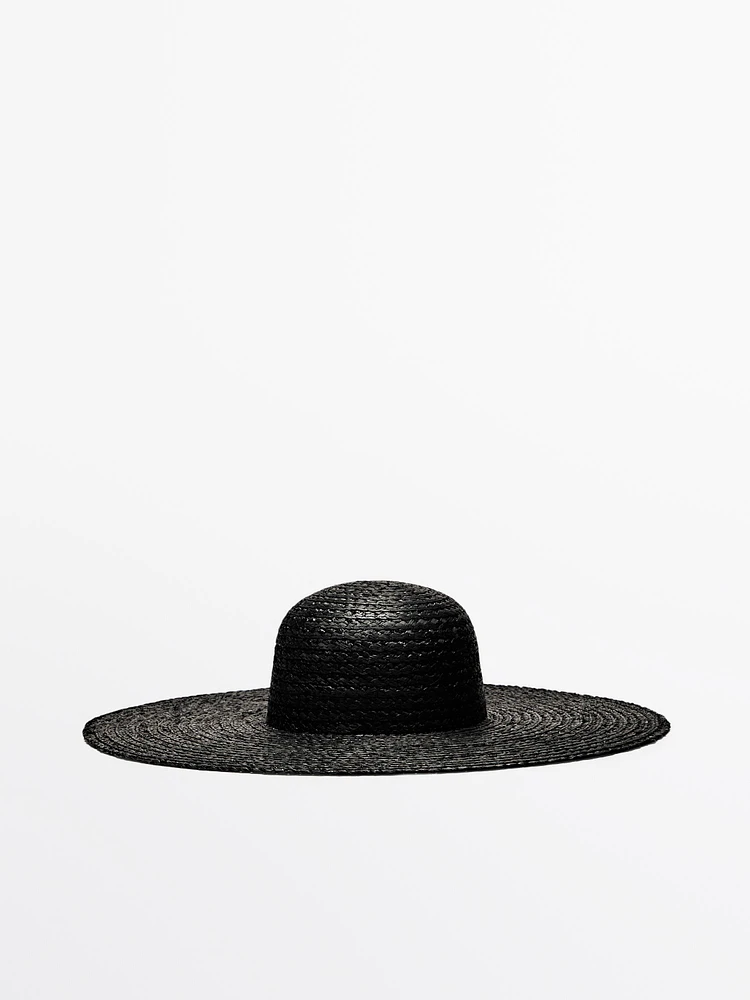 Raffia floppy hat