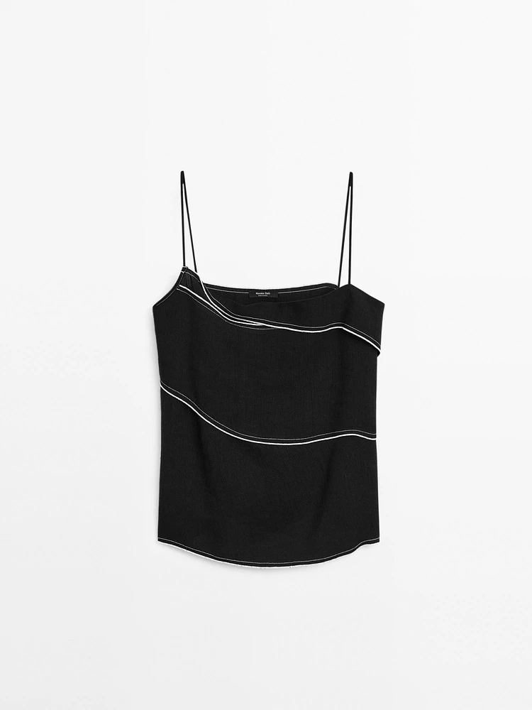Top à surpiqûres contrastantes