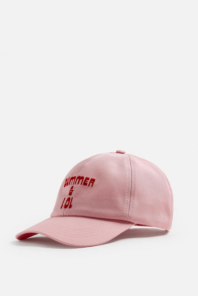 EMBROIDERED TEXT CAP