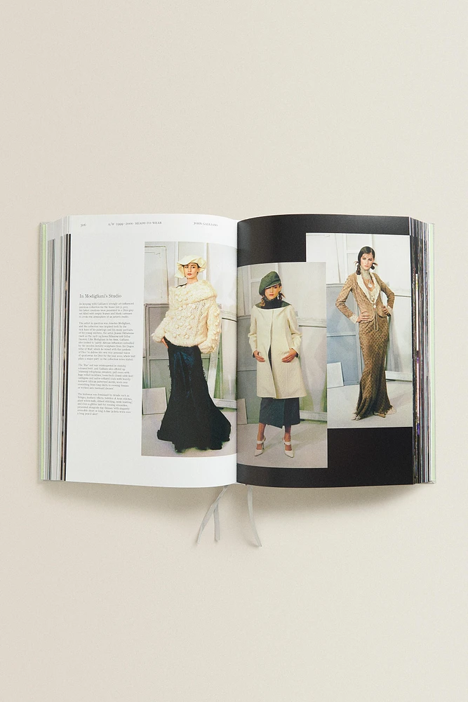 DIOR CATWALK BOOK