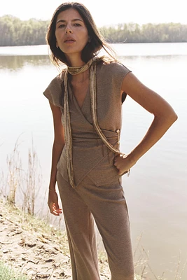 TEXTURED CLASP TOP