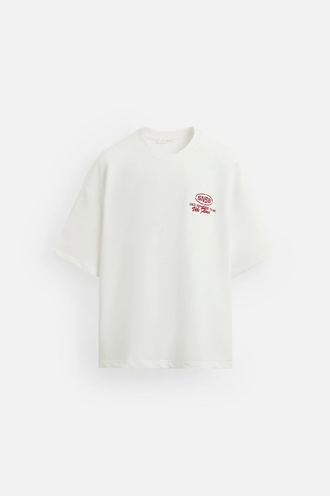T-SHIRT IMPRIMÉS EN MATIÈRES VARIÉES