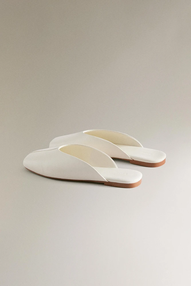 LEATHER MULES