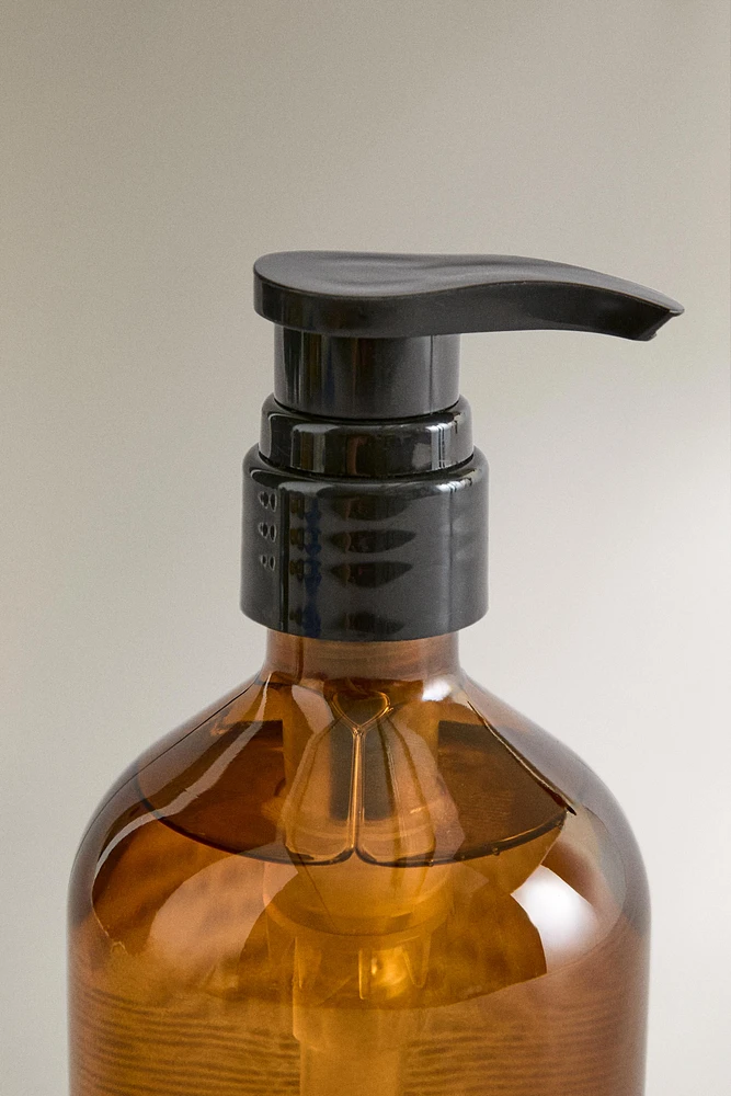 (16.91 oz) MUSK SHADES LIQUID HAND SOAP