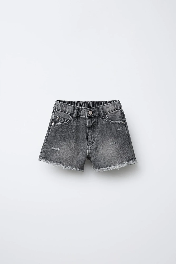 RIPPED DENIM SHORTS