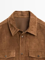 Chemise légère en cuir finition daim