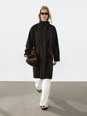 Flowing water-repellent fabric trench coat