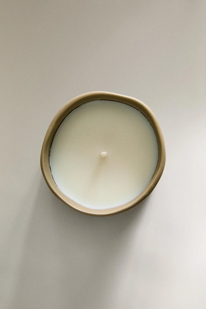 (150 G) BERGAMOT & SANDALWOOD SCENTED CANDLE