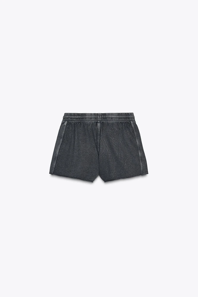 SHORT MOLLETON EFFET DÉLAVÉ