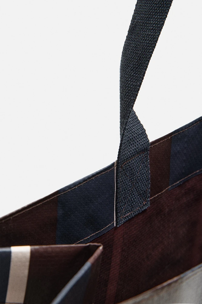 SAC SHOPPER RAYURES AVEC TROUSSE