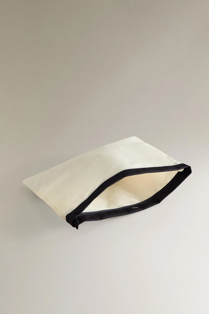TROUSSE DE TOILETTE GRAND FORMAT WATERPROOF