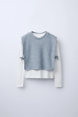 CONTRASTING KNIT TOP