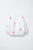 RAISED PATCH SWEATSHIRT