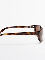 Lunettes de soleil ovales petit format