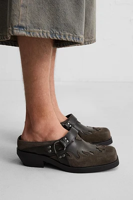 COWBOY CLOGS