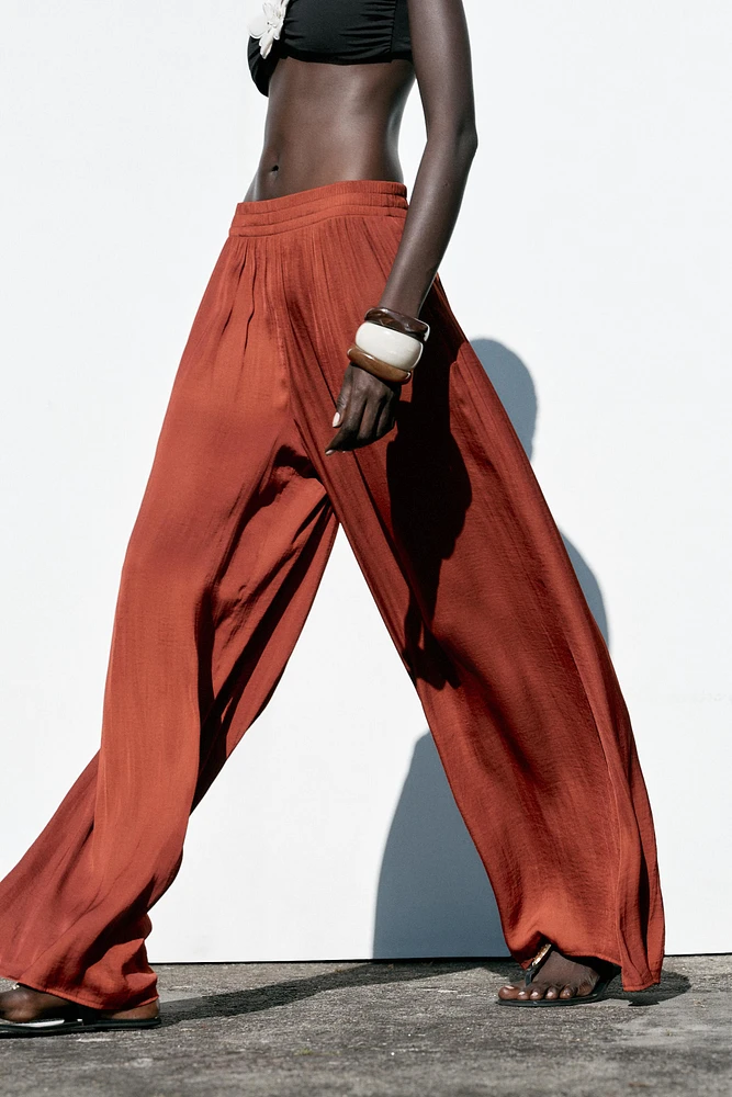 FLOWY WIDE LEG PANTS