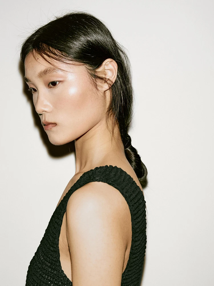 Braided suede leather top