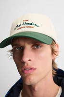 CONTRAST EMBROIDERED CAP
