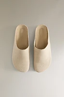 MINIMALIST LINEN CLOGS
