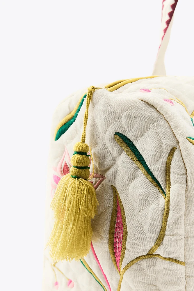SAC MATELASSÉ BRODERIES CONTRASTE