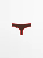 Bas de bikini contrastant