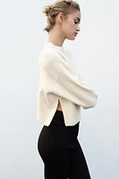 SOFT KNIT SHORT SWEATER