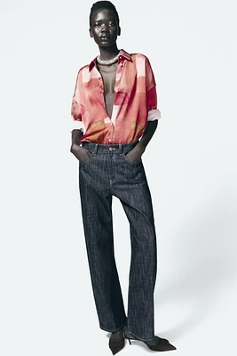 GEOMETRIC PRINT SATIN EFFECT SHIRT