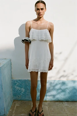 EMBROIDERED SHORT DRESS