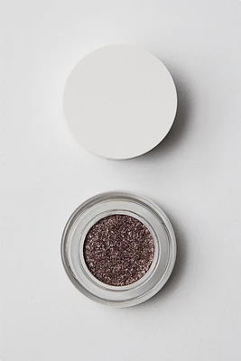 METALLIC EYE SHADOW