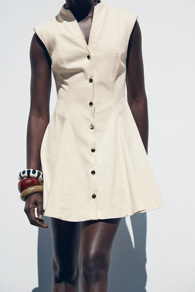 ROBE COURTE SANS MANCHES