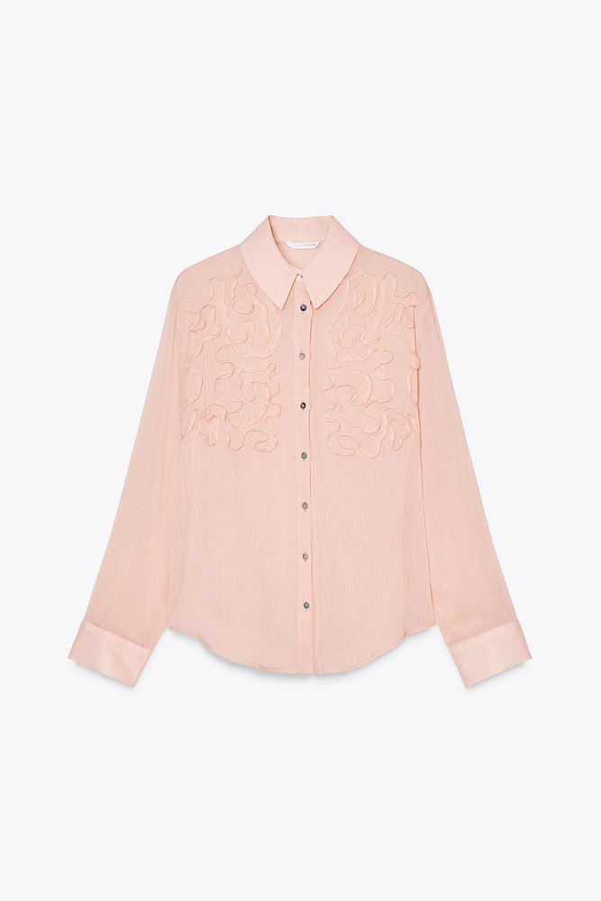 EMBOSSED FRONT SHIRT
