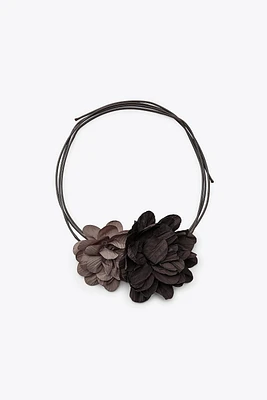 CORDED COLLAR FLOWERS