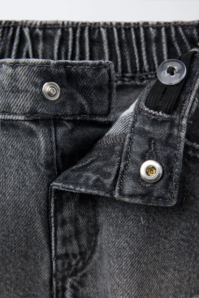 RIPPED DENIM SHORTS