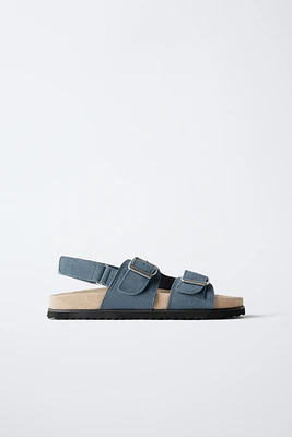 LEATHER BUCKLE SANDALS