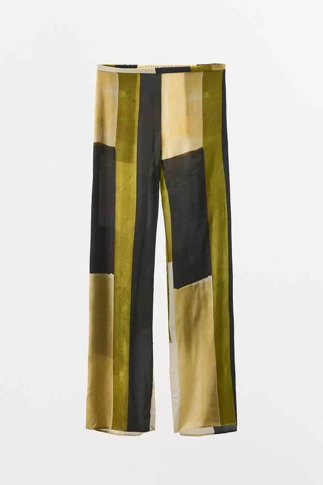 SATIN PRINTED PANTS