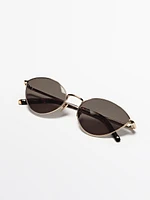 Metallic cateye sunglasses