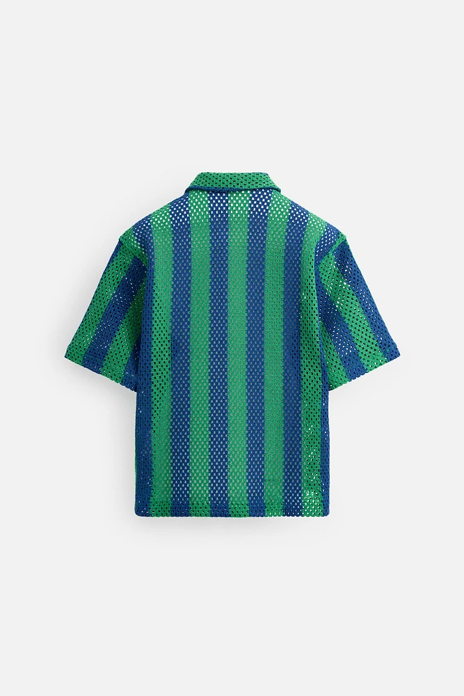 CHEMISE STRUCTURÉE AU CROCHET