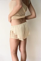 FLORAL EMBROIDERED KNIT TOP