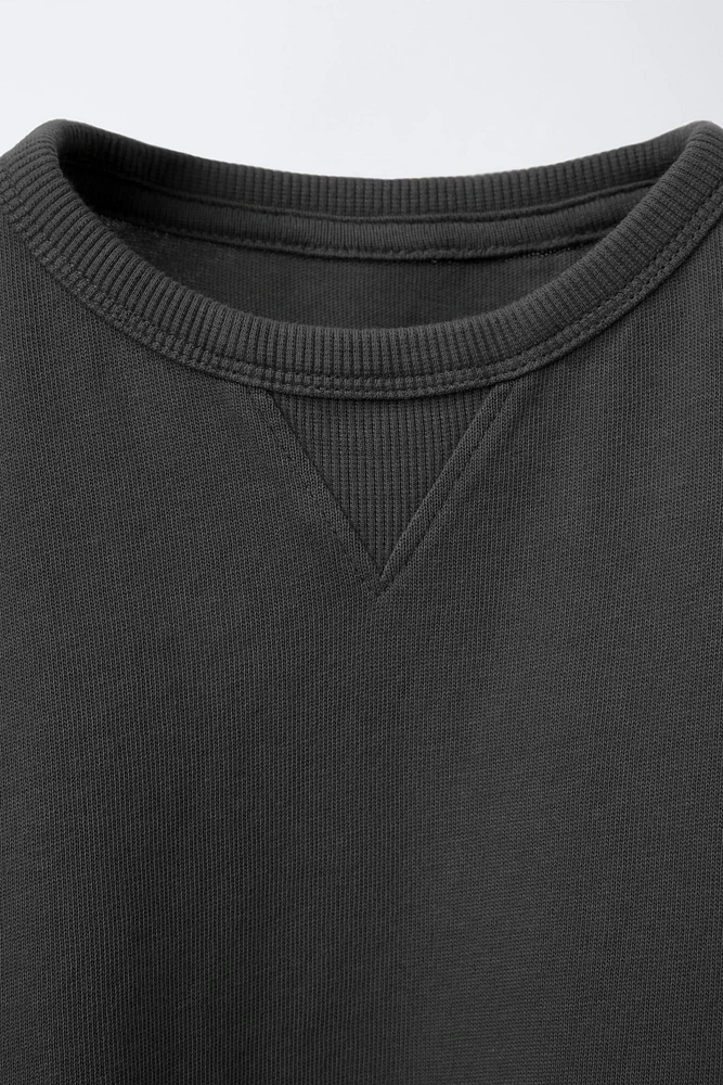 PLAIN T-SHIRT AND BERMUDA JOGGING SET