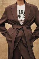 STRAIGHT CUT BELTED BLAZER